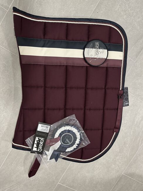 Eskadron Schabracke VSS in Blackberry, Eskadron, Nicole, Dressage Pads, Ried