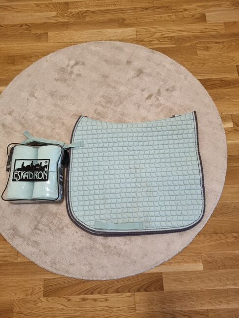 Eskadron Schabracke mit Bandagen iceblue, Eskadron , Marie , Dressage Pads, Berlin 