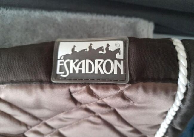 Eskadron Schabracke - darkbrown, Eskadron , Marion Satzinger, Dressage Pads, München, Image 2