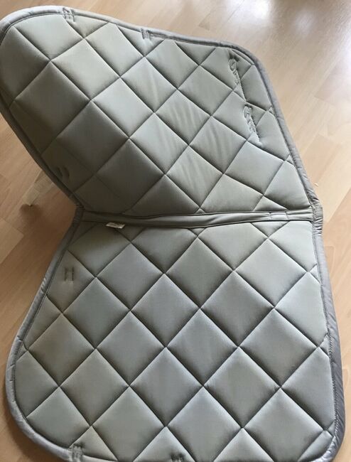 Eskadron schabracke Platinum vs striped, Eskadron  Platinum , Lilo Lillebror, Dressage Pads, Bornheim, Image 2