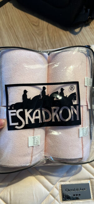 Eskadron Set, Eskadron  Classic sports , Lara Lenau , Dressage Pads, Kiel, Image 4