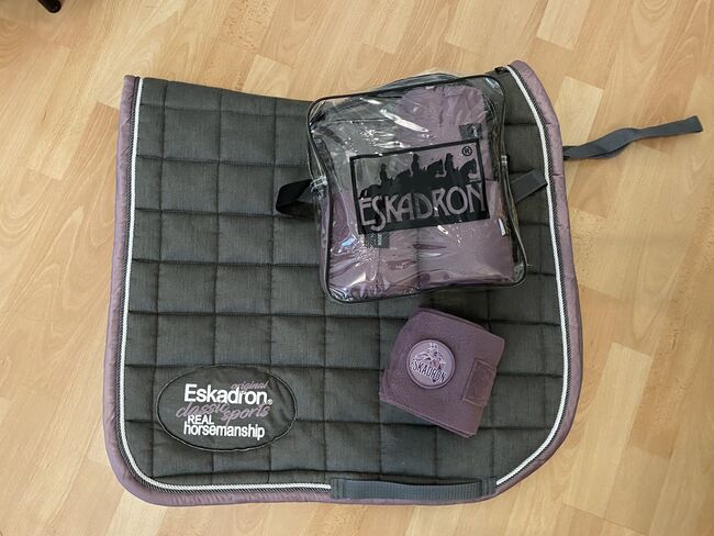 Eskadron Set grau flieder Dressur Schabracke Bandagen WB, Eskadron anthra melange, Nadja, Dressage Pads, Müllheim