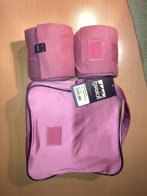 Eskadron Set in Rouge, Eskadron , Georgina Voßwinkel, Dressage Pads, Neuss, Image 6