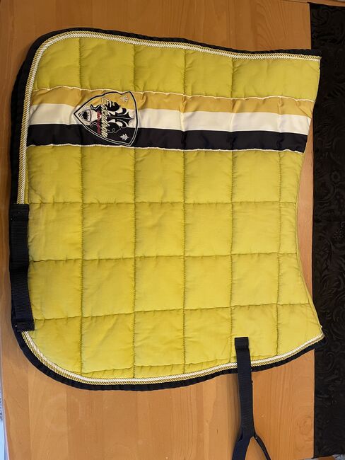 Eskadron Set, Eskadron insigniablue-lime Set aus der Eskadron Classic Sports Herbst/Winter 2016, Liane Meuren, Dressage Pads, Piesport, Image 5
