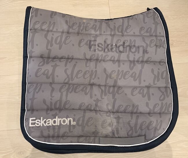 Eskadron Set -Ride.Eat.Sleep.Repeat- in essential gray, Eskadron, Birgit, Schabracken, Erftstadt, Abbildung 2