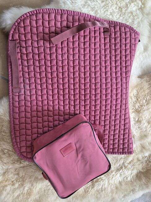 Eskadron Set (Schabracke und Bandagen), Eskadron  Schabracke und Bandagen , Caro, Dressage Pads, Bad Driburg