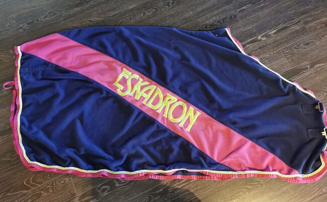 Abschwitzdecke von Eskadron mit Schweifriemen, Größe L, Eskadron, Robert, Horse Blankets, Sheets & Coolers, Kolbermoor