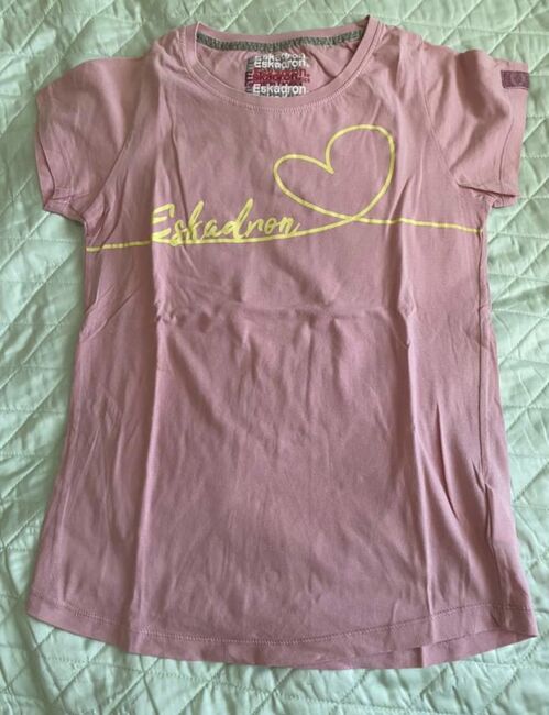 Eskadron T-shirt XS, Eskadron, Leonie Sophie Gensbichler , Shirts & Tops, Wien  