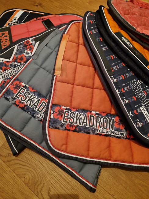 Eskadron VS Schabracken, Eskadron , Sandra, Czapraki, Erl, Image 3