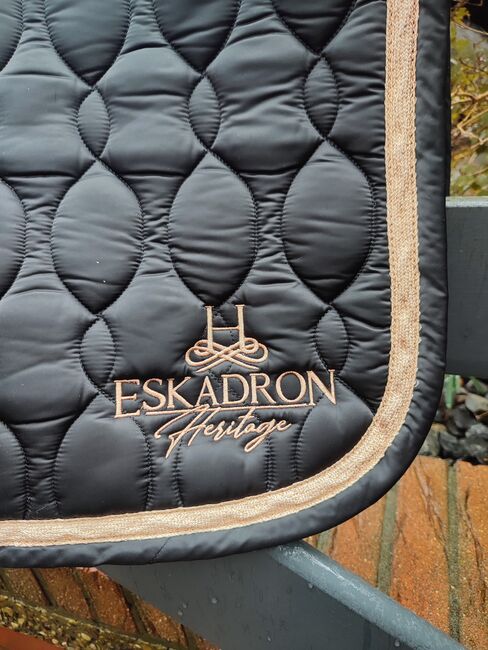 Eskadron Schabracke Heritage Glossy Brand, Eskadron  Heritage Glossy Brand 2020, Charlotte Jamieson , Dressage Pads, Nienburg, Image 2