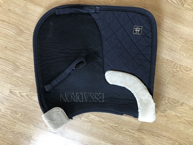 Eskadron Schabracke Innopad Mesh FauxFur, Eskadron  Innopad Mesh FauxFur, Elin Würfel, Dressage Pads, Velpke, Image 2