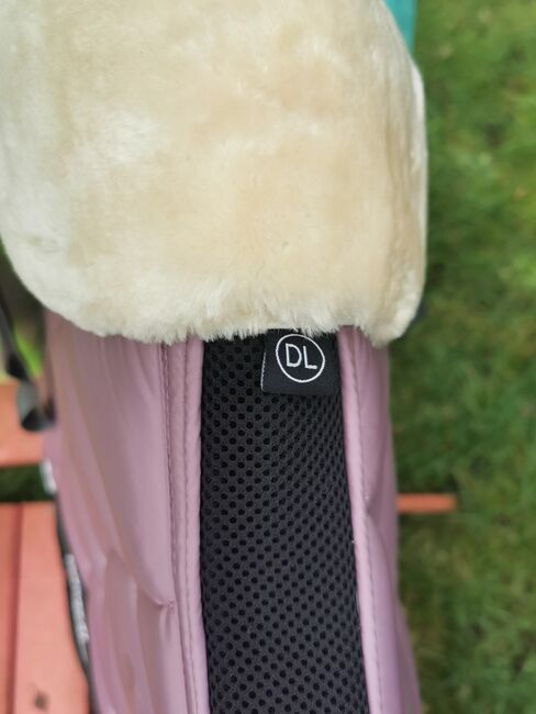 Eskadron Schabracke Flieder lila rosa Glossy DL mit Evo Wool, Eskadron, Franziska, Dressage Pads, Volsemenhusen, Image 5