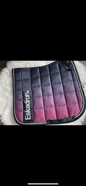 Eskadron Schabracke, Eskadron  r.e.s.r Kollektion , Schawe , Dressage Pads, Wiesmoor Zwischenbergen