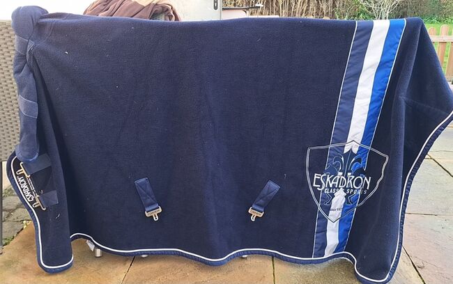 Eskadron Abschwitzdecke 145 / L Navy Big Square, Eskadron Eskadron Big Square, C.D., Horse Blankets, Sheets & Coolers, Euskirchen