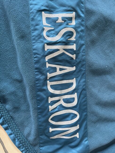 Eskadron Abschwitzdecke tealblue Fleece Diagonal 145 L, Eskadron, Jacqueline Wirth, Horse Blankets, Sheets & Coolers, Heilbronn , Image 2
