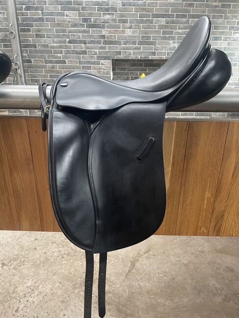 Euroriding Diamant 17.5 Zoll, Euroriding Diamant , Sara, Dressage Saddle, Messel, Image 3