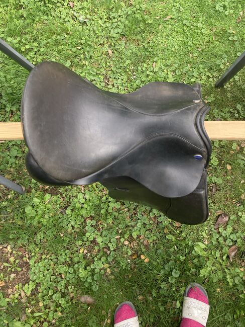Euroriding Diamant VS Sattel 17‘‘ blauer Knopf, Euroriding Euroriding Diamant, Tina Keller, All Purpose Saddle, Konstanz, Image 3