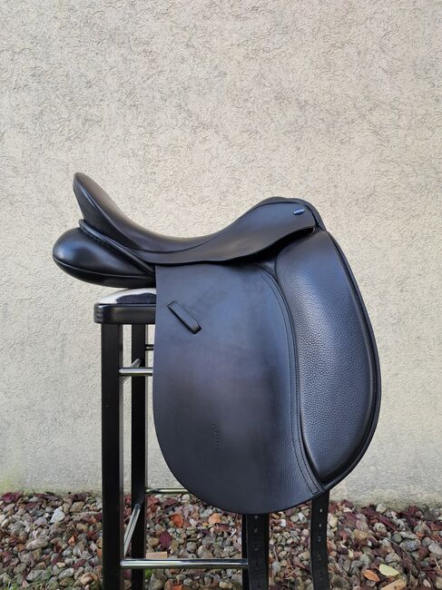 Euroriding Diamant, Euroriding  Diamant Blauer Knopf, Celine Novy, Dressage Saddle, Georgensgmünd, Image 4