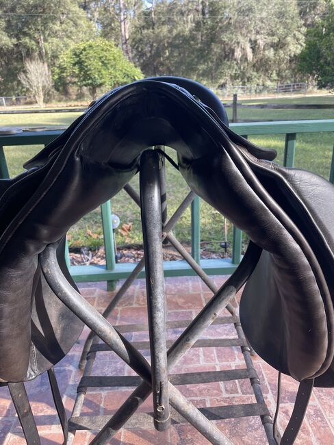 Euroriding Dressage saddle, Euroriding , Ruth  , Siodła ujeżdżeniowe, Ocala, Fl, Image 3