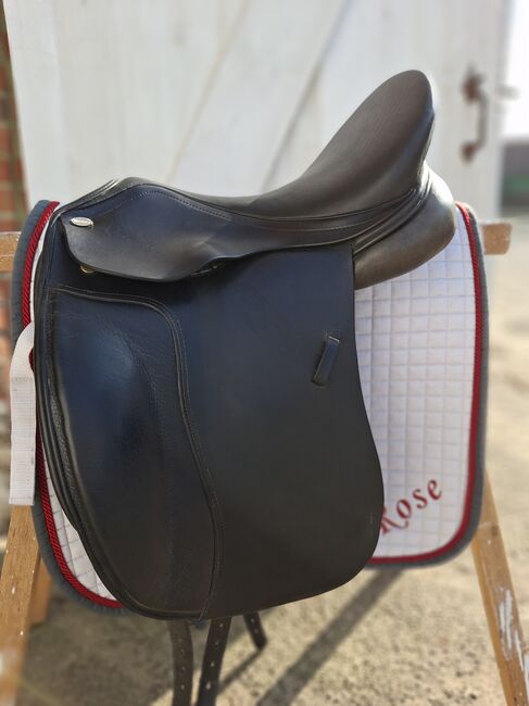 Euroriding Granat 17,5"  KW 34 Dressur " kurze Auflagefläche ", Euroriding  Granat, Beate Postel , Dressage Saddle, Hemmoor, Image 2