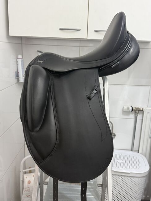 Euroriding Leggera K by Prestige Monoblatt 17 Zoll 32 +2 Dietro NEU, Leggera K, A. Maar, Dressage Saddle, Radevormwald