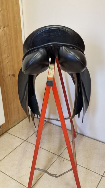 Euroriding VSD Sattel, Euroriding, Jürg Portmann, Dressage Saddle, Mellingen, Image 3