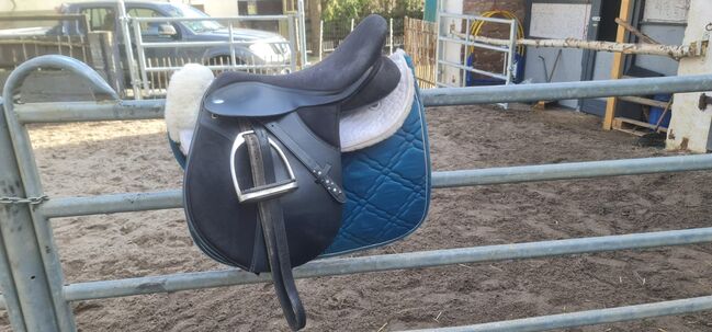 Vielseitigkeitssattel, Thorowgood Haflinger, Claudia Schmid , All Purpose Saddle, Neunkirchen, Image 3