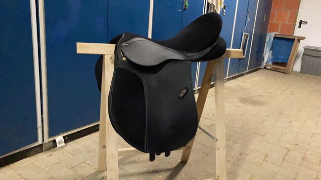 Vielseitigkeitssattel, HKM Zeus, Lena, All Purpose Saddle, Borken