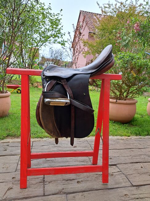 Vielseitigkeitssattel von Benz, Schwerpunkt springen, Benz, Melanie , All Purpose Saddle, Hausen 