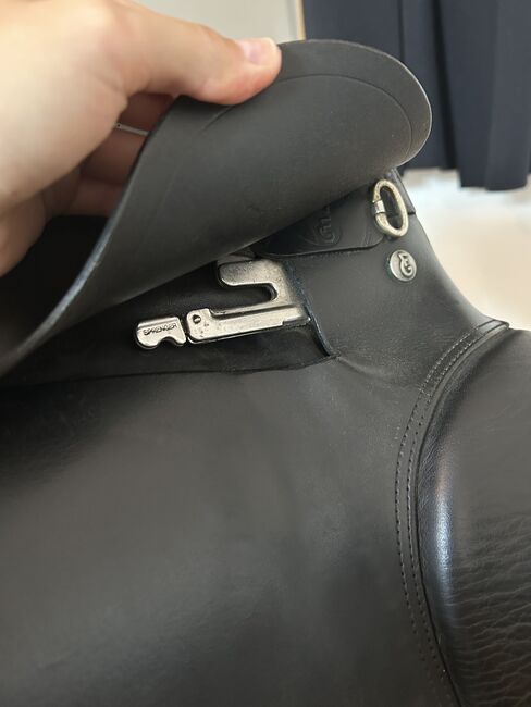 Fabian Greinert Dressursattel Sitzgröße 17“ / Kammerweite 28“, Fabian Greinert Fabian Greinert Dressursattel, Felicia Honsel, Dressage Saddle, Düsseldorf , Image 3