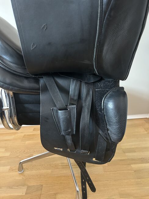 Fabian Greinert Dressursattel Sitzgröße 17“ / Kammerweite 28“, Fabian Greinert Fabian Greinert Dressursattel, Felicia Honsel, Dressage Saddle, Düsseldorf , Image 11