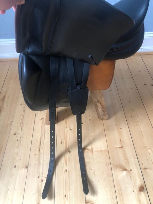 Schicker Dressursattel, 17,5 Zoll, 31 KW, Cobra , Carla, Dressage Saddle, Bonn, Image 2