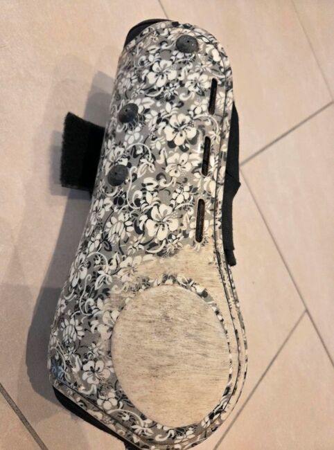 Felix Bühler Hartschalengamaschen, Felix Bühler, Katja, Tendon Boots, Halle (Saale), Image 2