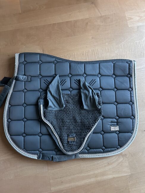 Felix Bühler Schabracke grün, Felix Bühler , Tiffany van Kaufenbergh , Dressage Pads, München 