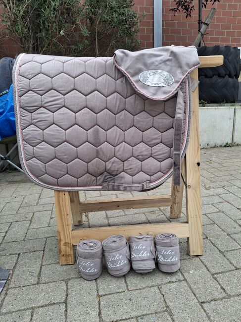 Felix Bühler Set, Felix Bühler, Ioanna W., Dressage Pads, Bottrop