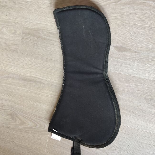 Felix Bühler Memory Foam Pad Schwarz, Felix Bühler  Memory Foam Pad , Nina Burkhardt , Saddle Accessories, Odenthal