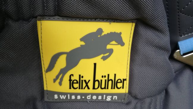 Felix Butler Stalldecke, Felix Bühler, Melanie, Pferdedecken, Bruck an der Leitha, Abbildung 4