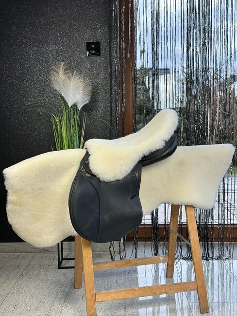 Filzsattel, Unter dem Sattel platzierte Schabracken aus Schaffell oder Schaffell., Tannery Poland (ADAM LEATHER), Dressage Pads, Jaworzyna Śląska, Image 4