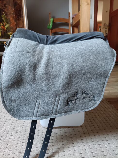 Filzsattel Isabel Steiner Filzsattel.de - für flachen Widerrist, Isabel Steiner Saffa, Henriette, Reitpad, Wischer