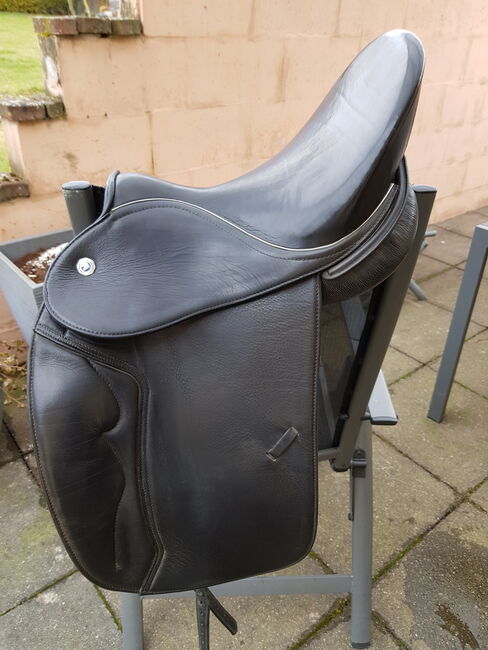 Butterfly Claudia 17 Zoll, Butterfly , Heike , Dressage Saddle, Bad Wünnenberg, Image 6