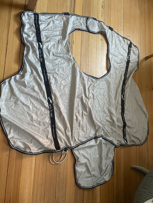 Fliegendecke Ausreitdecke Ponydecke 125 mit Bauchschutz Bauchgurt, Felix Bühler, Saskia, Pferdedecken, Sinsheim