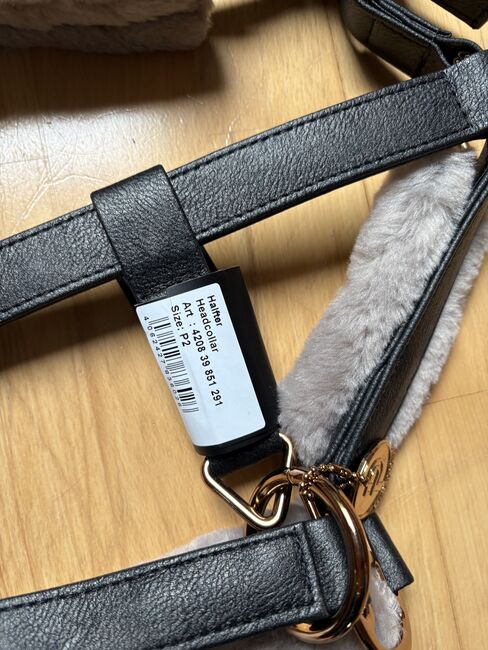 Verkaufe Eskadron Halfter Leather Faux Fur Black Platinum, Gr. P2, Neu, Eskadron, Jasmin, Halters, Otterfing, Image 4