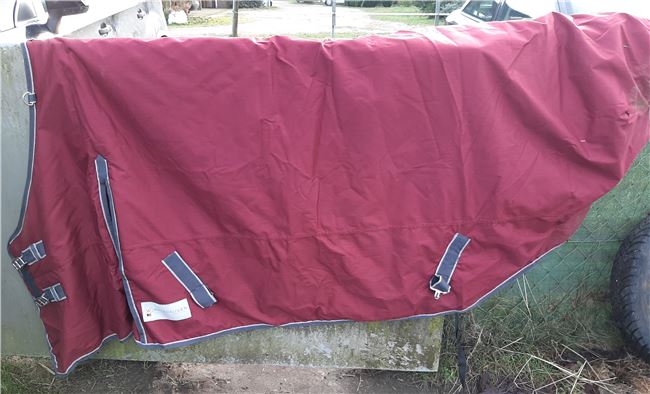 Zu Verkaufen Outdoordecke 300g 165cm gebraucht, Waldhausen Winterdecke/Outdoordecke 300g, Ina Brandt, Horse Blankets, Sheets & Coolers, Brokstedt