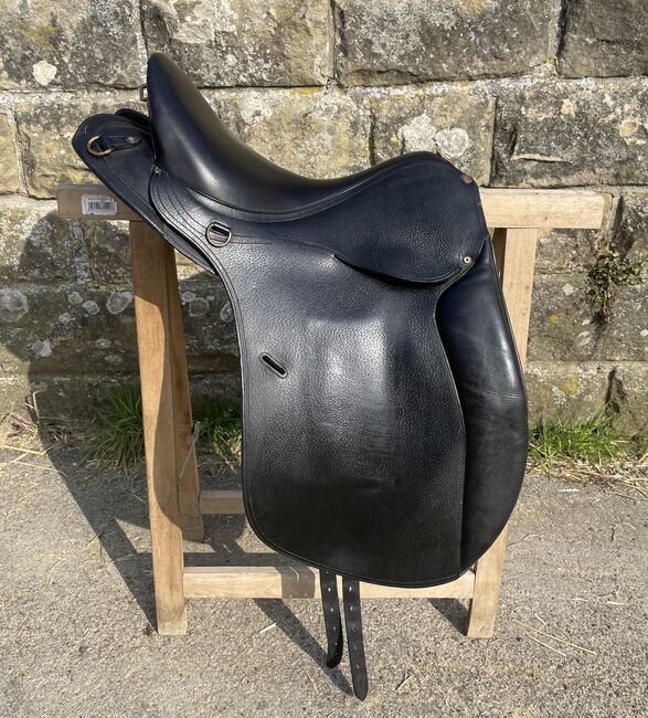 Forestier Dressursattel / Monoblatt – 18”, Forestier Monoquartier, carine becker, Dressursattel, Buschdorf