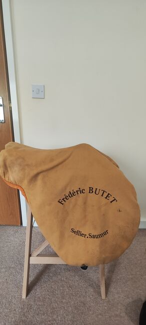 Frederic Butet Jumping Saddle 17.5” Medium fit with cover included, Frederic Butet, Nesta, All Purpose Saddle, High Wycombe, Image 3