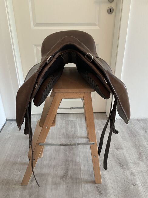Freeform SB Dressage 17“ braun, Freeform Dressage, Anne, Treeless Saddle, Oranienburg, Image 5