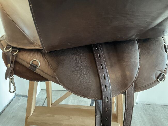 Freeform SB Dressage 17“ braun, Freeform Dressage, Anne, Treeless Saddle, Oranienburg, Image 3