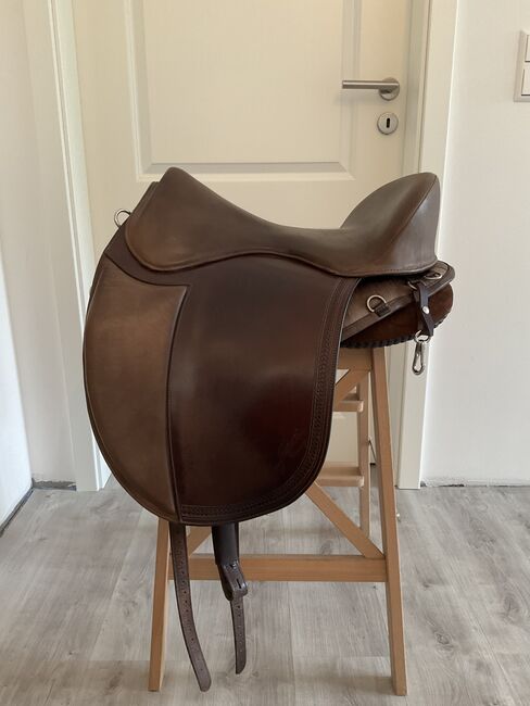 Freeform SB Dressage 17“ braun, Freeform Dressage, Anne, Treeless Saddle, Oranienburg