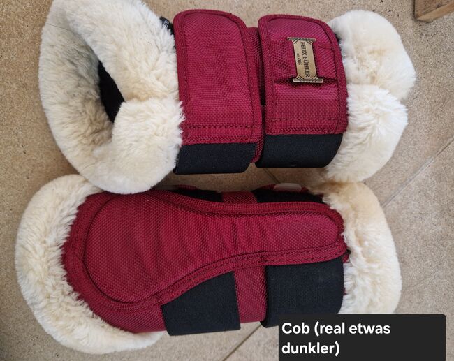 Gamaschen cob weinrot, Nina Eigenmann, Tendon Boots, Schweizersholz