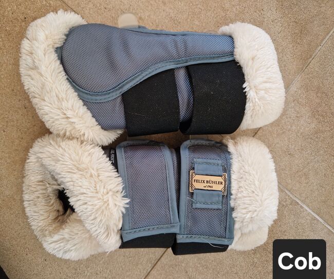 Gamaschen blau, Felix bühler , Nina Eigenmann, Tendon Boots, Schweizersholz